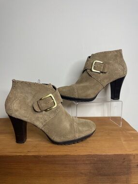 AEROSOLES Taupe Suede Buckle Heeled Ankle Boots
